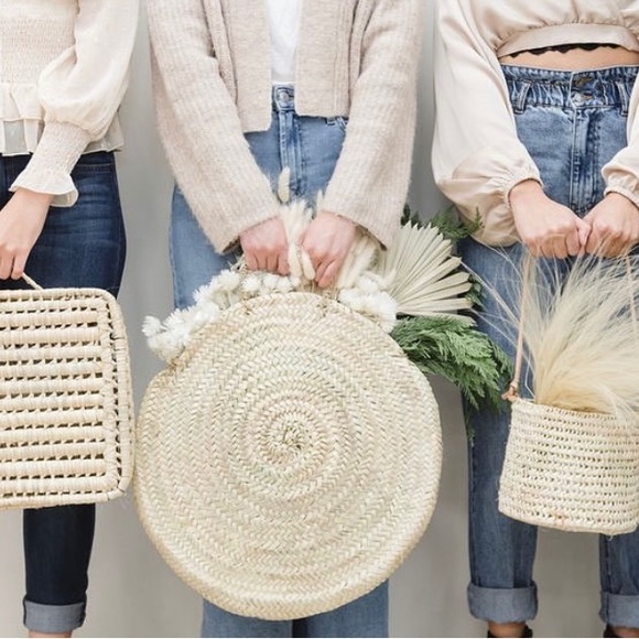 My live show! 💕 please like to be notified! - Picture 4 of 9